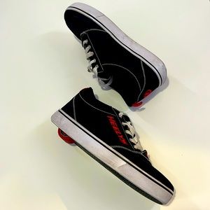 Classic Heelys skate-shoes